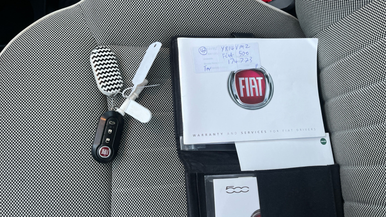 Fiat 500 1.2 Lounge 3dr [Start Stop] Petrol Hatchback